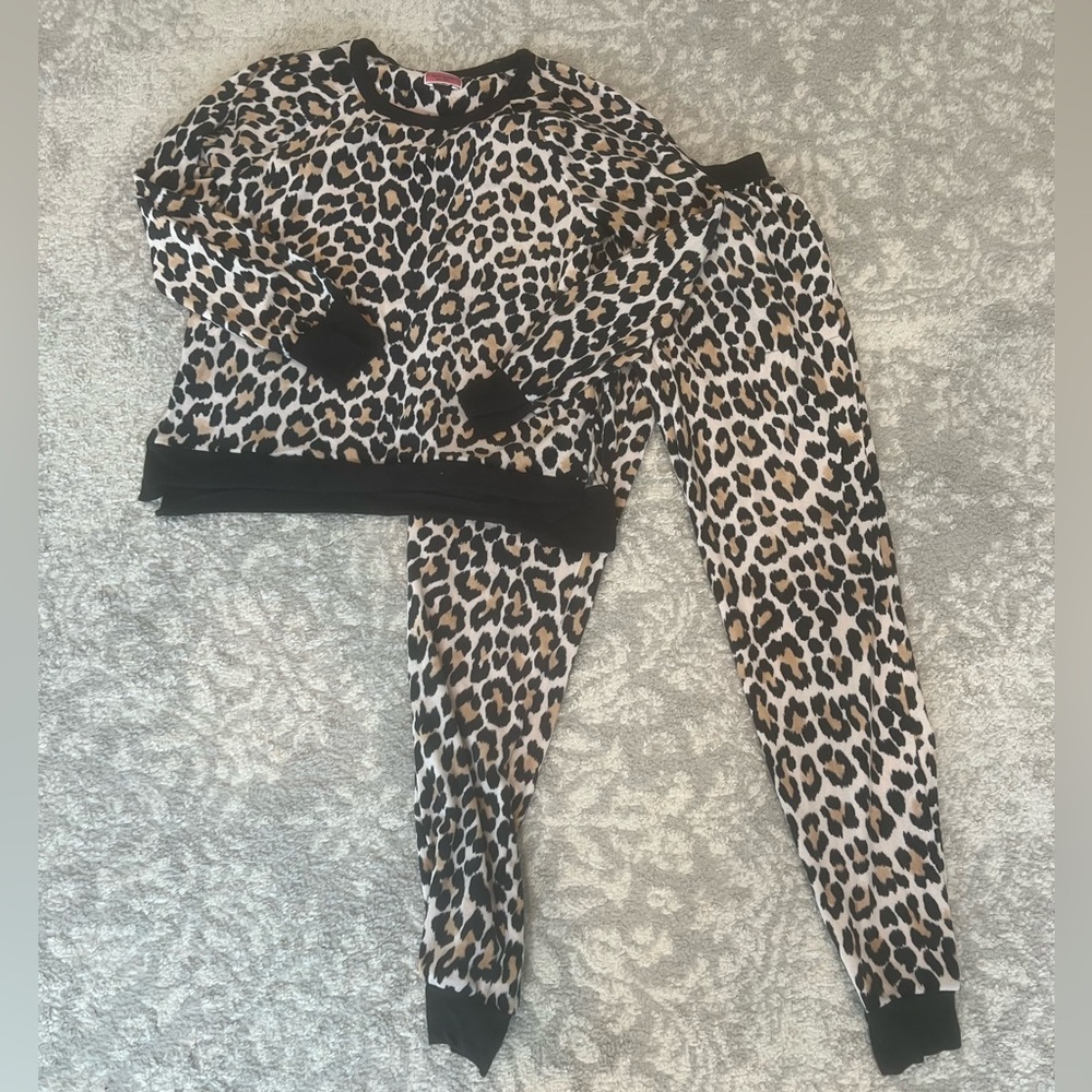 Kate spade leopard print velour lounge set
